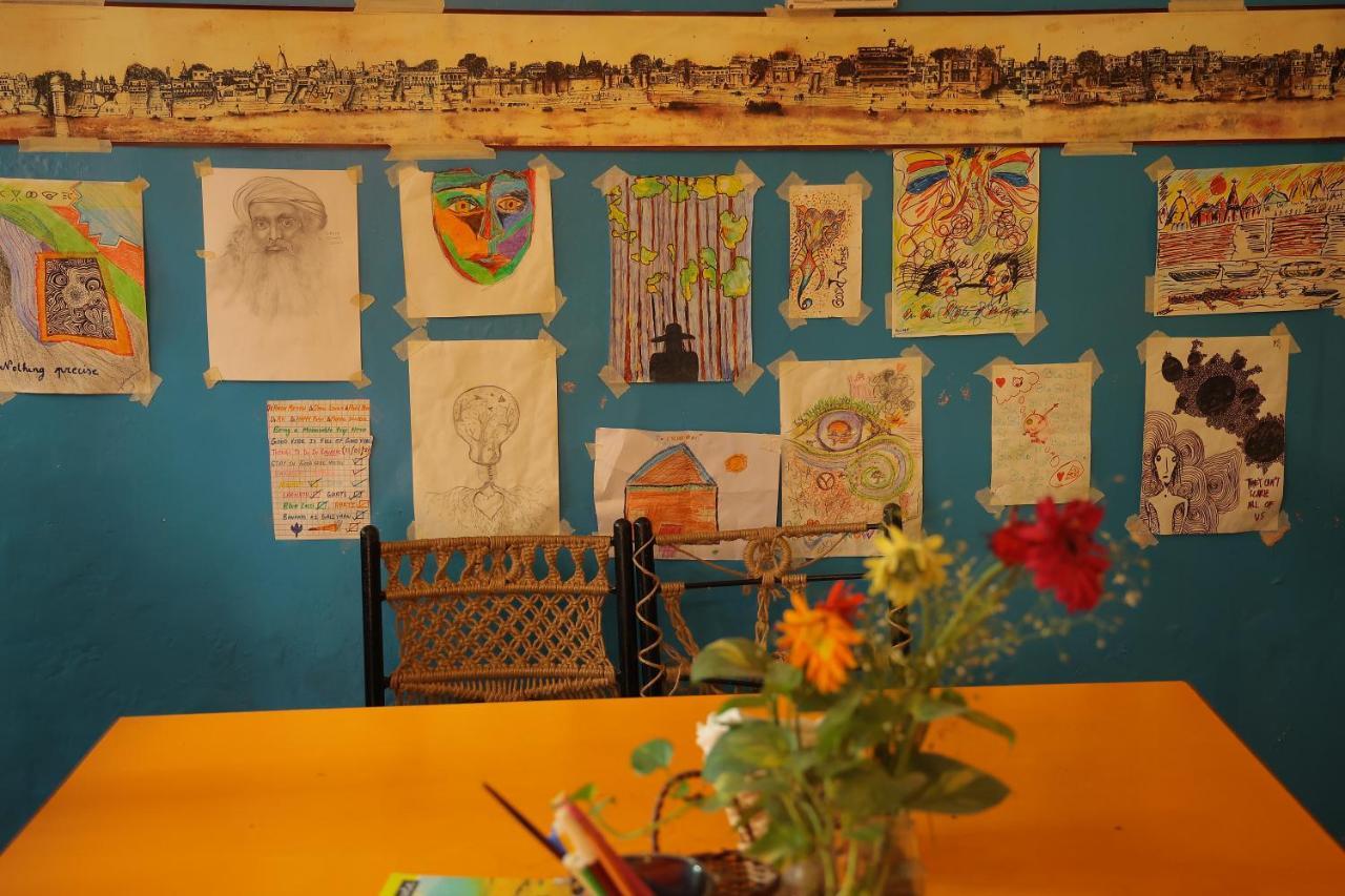 ורנאסי Good Vibes Hostel מראה חיצוני תמונה