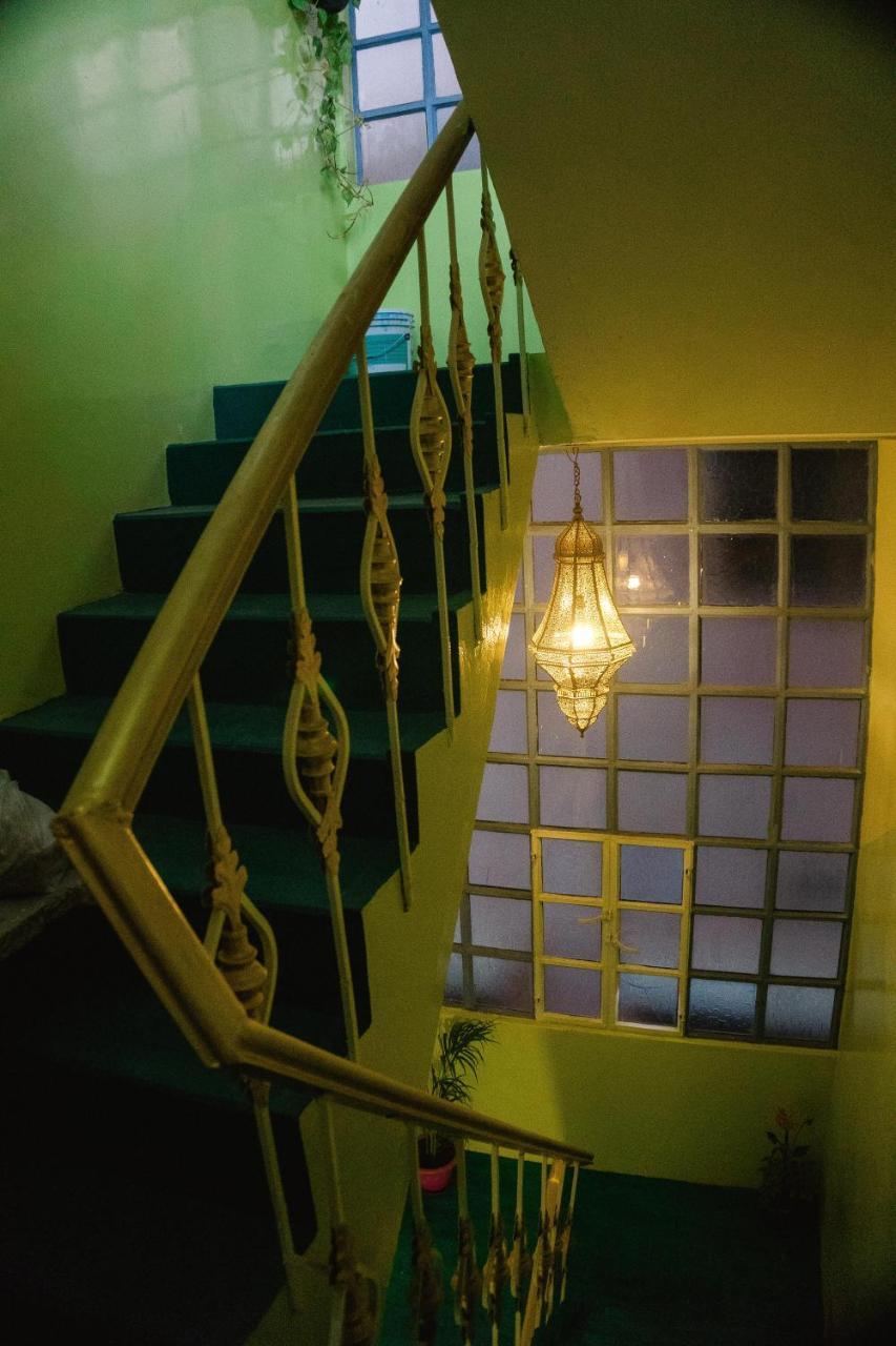 ורנאסי Good Vibes Hostel מראה חיצוני תמונה