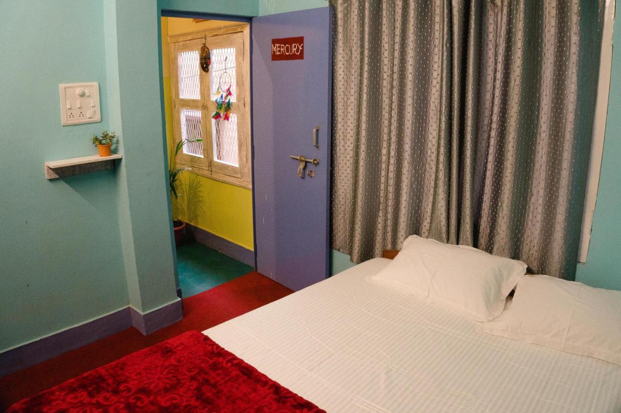 ורנאסי Good Vibes Hostel מראה חיצוני תמונה
